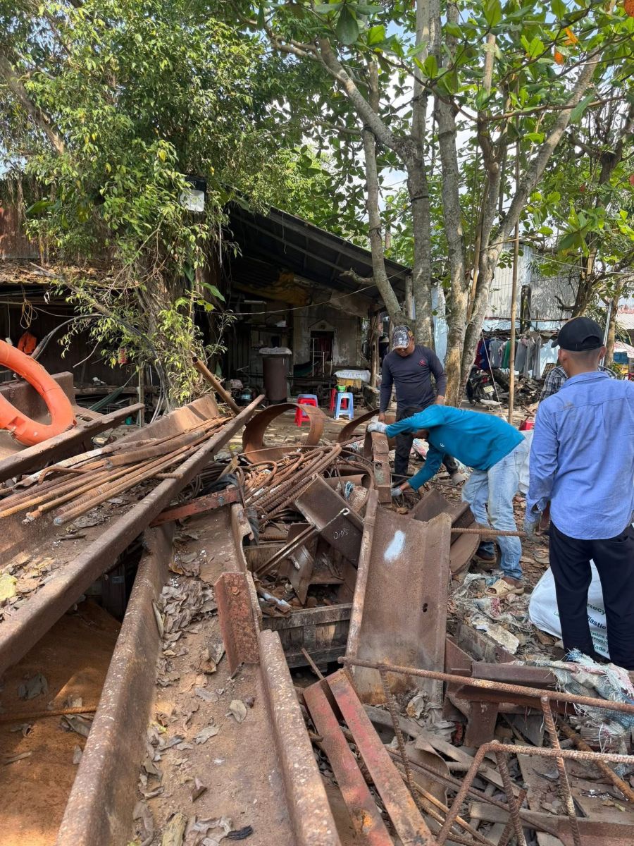 Thu mua sắt công trình giá cao