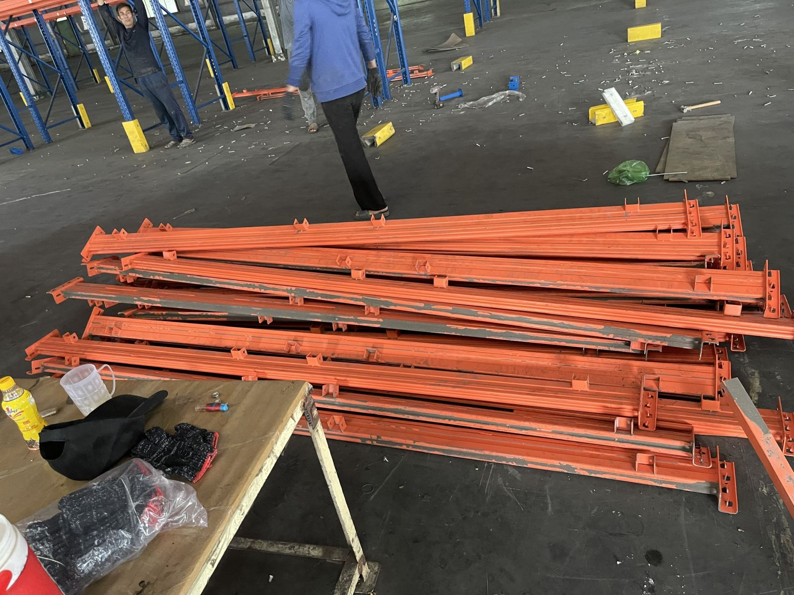 Thu mua kệ trung tải giá cao,tận nơi